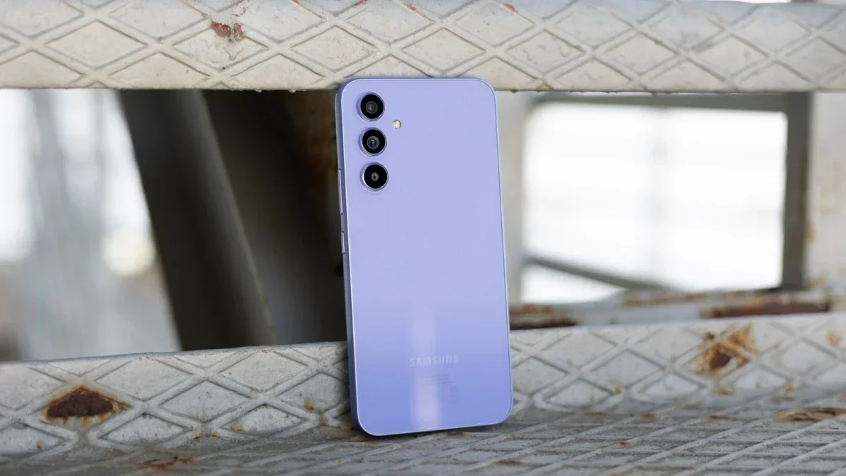 Μια μεγάλη προσφορά σάς επιτρέπει τώρα να αγοράσετε το καυτό Galaxy A54 mid-ranger για 100 $ από την τιμή του