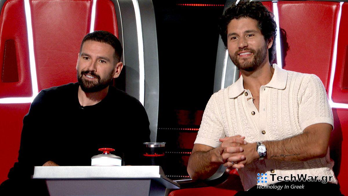 Dan + Shay sitting in the new double chair as judges on