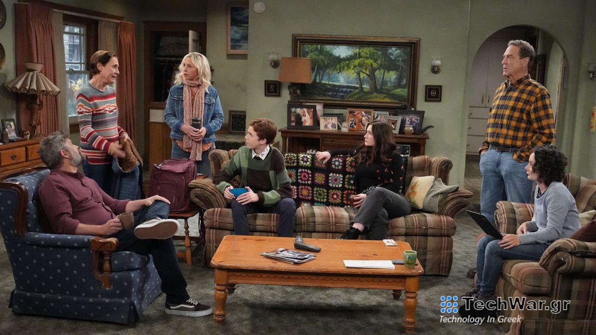 Jay R. Ferguson, Laurie Metcalf, Lecy Goranson, Ames McNamara, Emma Kenney, John Goodman, Sara Gilbert in The Conners