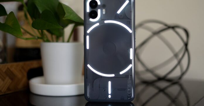 Τίποτα δεν επιβεβαιώνει το Phone 2A μετά τις φήμες για την προσιτή συνέχεια
