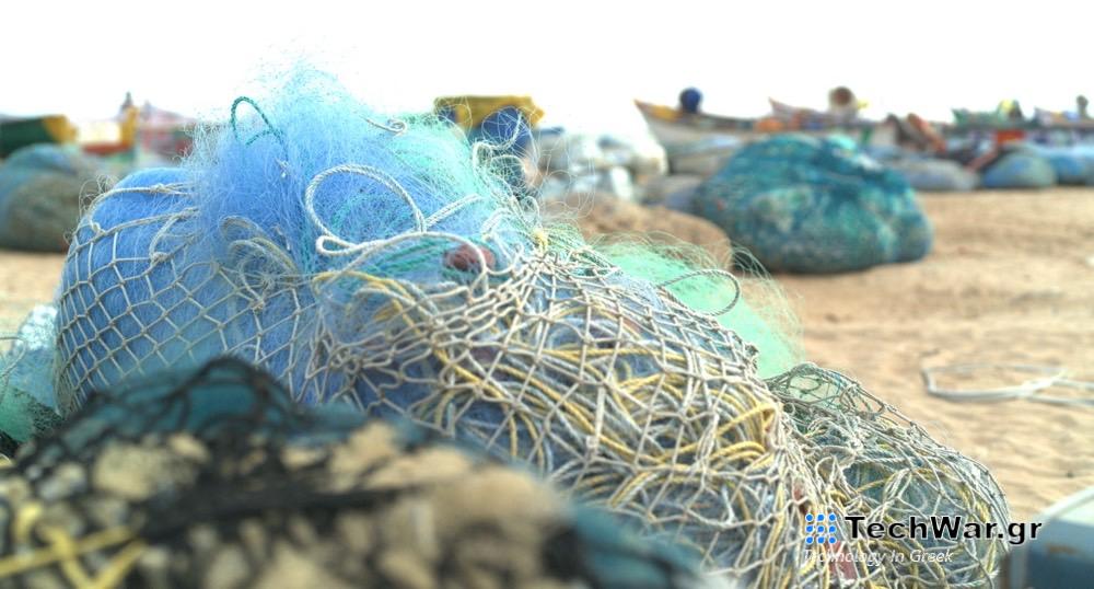 Τα πλαστικά κοχύλια καβουριών ερημίτη γίνονται όλο και πιο συνηθισμένα
