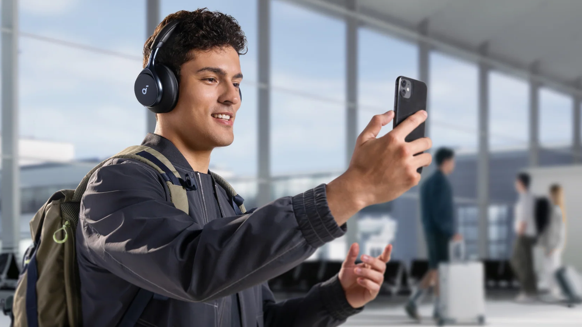 Το προσιτό Soundcore Space One έπεσε στην καλύτερη τιμή του στο Amazon UK
