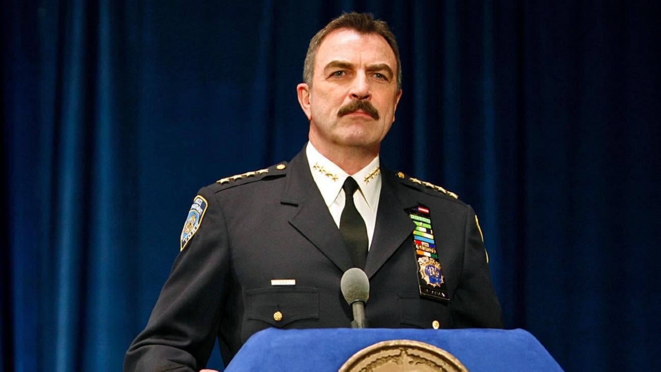 Ο Τομ Σέλεκ στο Blue Bloods