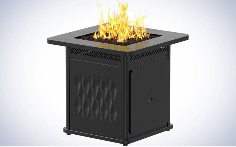 EAST OAK 28 Propane Fire Pit τραπέζι σε απλό λευκό φόντο.