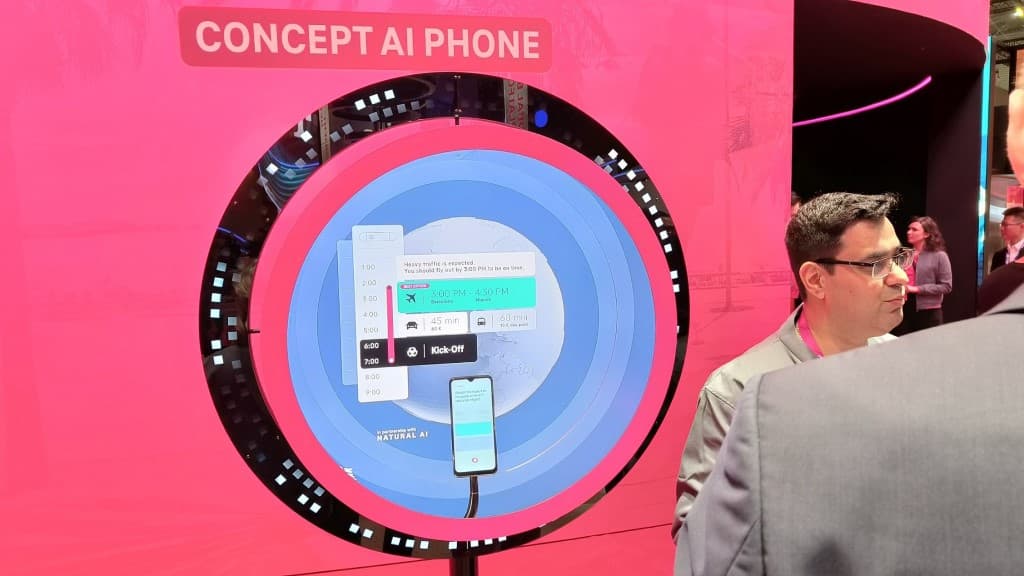 MWC 2024 8 AI Phone