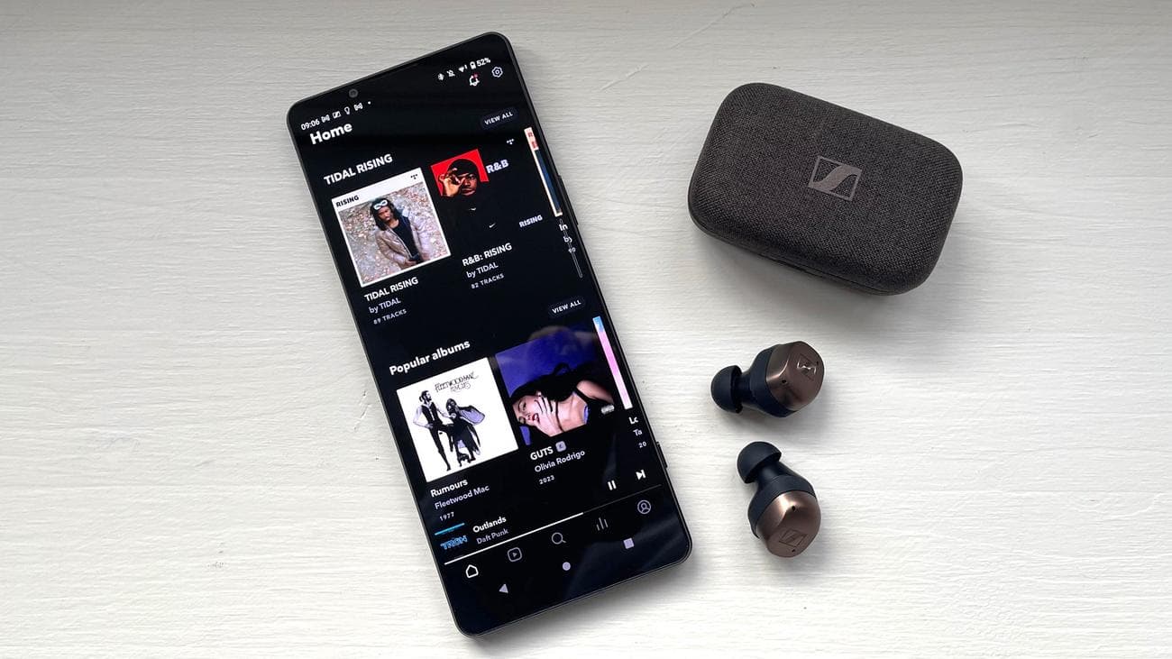 Sennheiser Momentum True Wireless 4 with phone