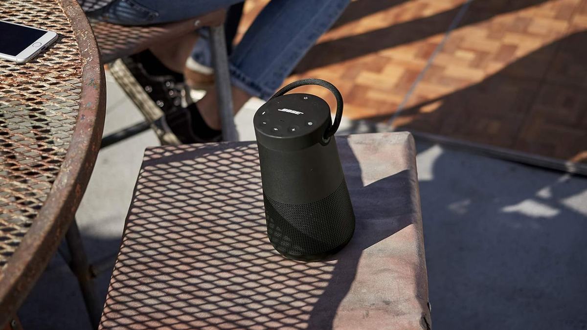 Πάρτι με στυλ με το Bose SoundLink Revolve+ (Series II), τώρα έκπτωση 30% στη Walmart
