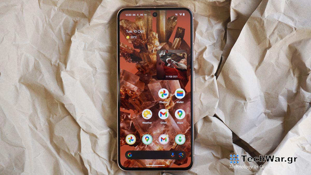 Google Pixel 8 review front straight