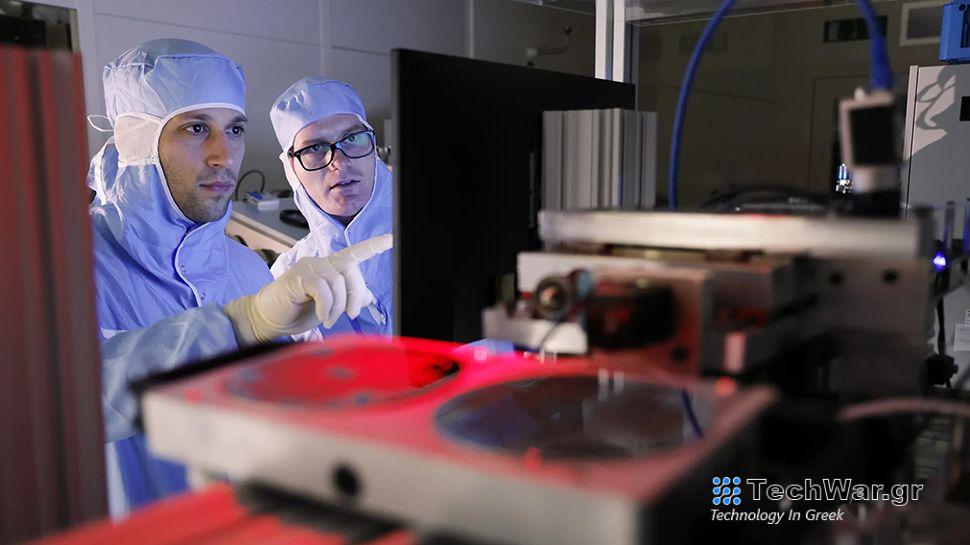 Chiral nanotechnology