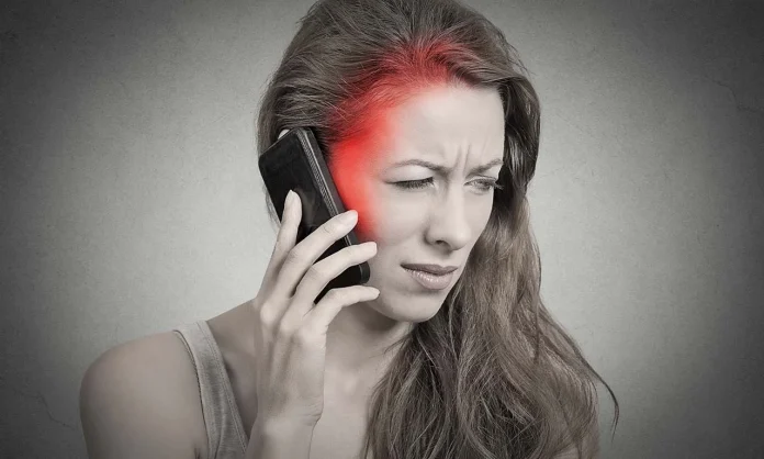 Κινητά Τηλέφωνα Δεν Συνδέονται με Καρκίνους